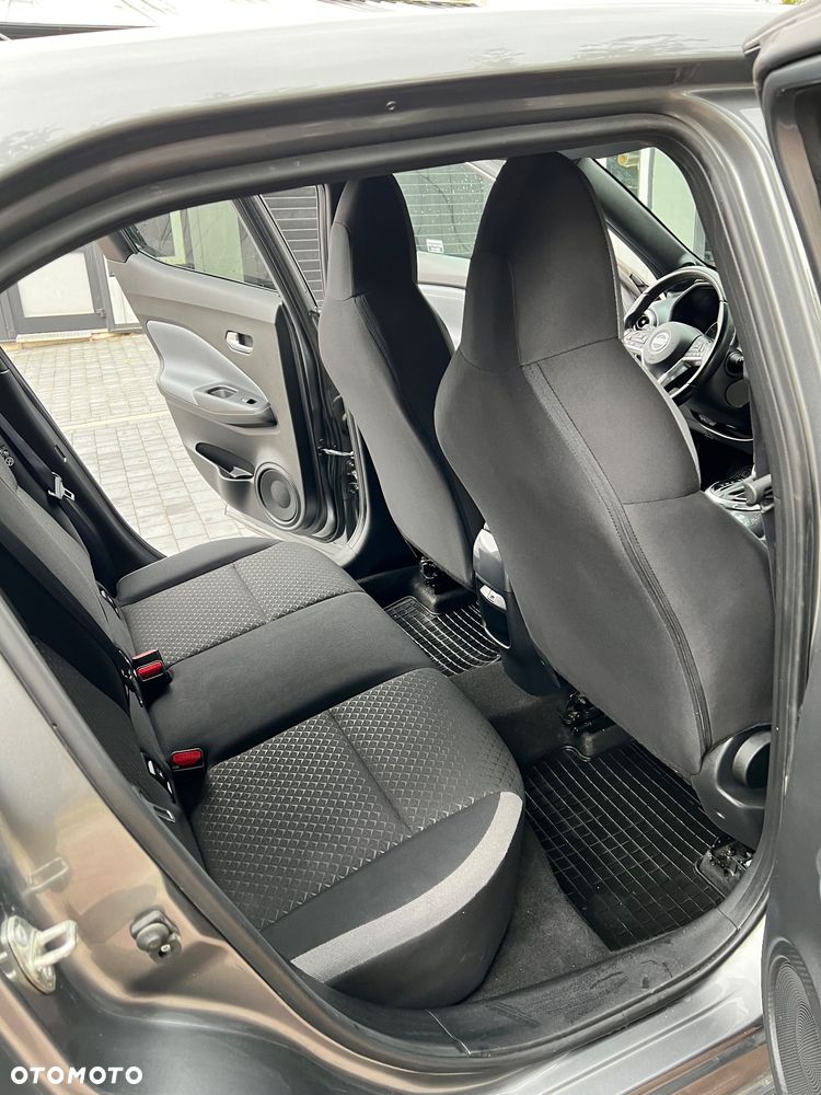 Nissan Juke 1.0 DIG-T N-Connecta DCT - 13