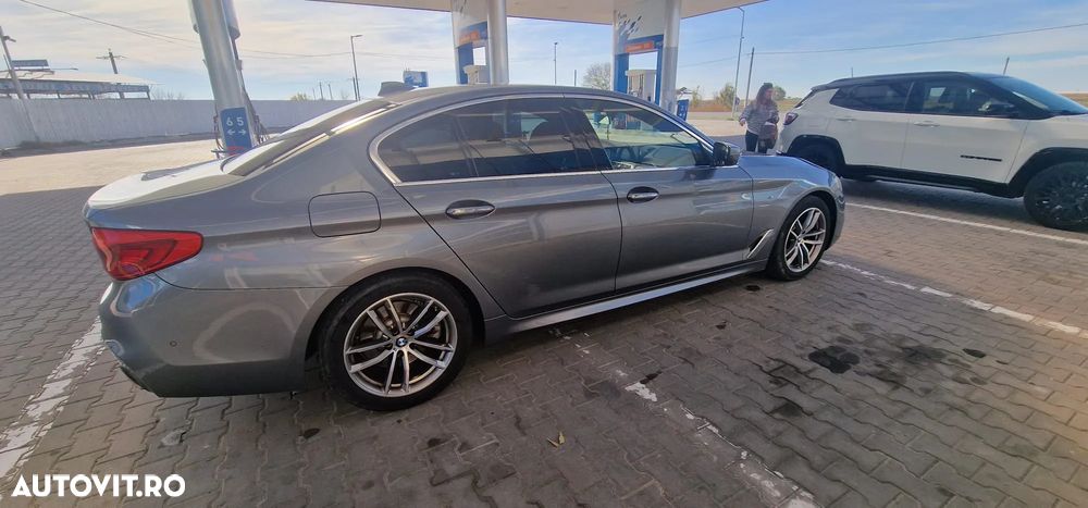 BMW Seria 5 520d xDrive AT - 2