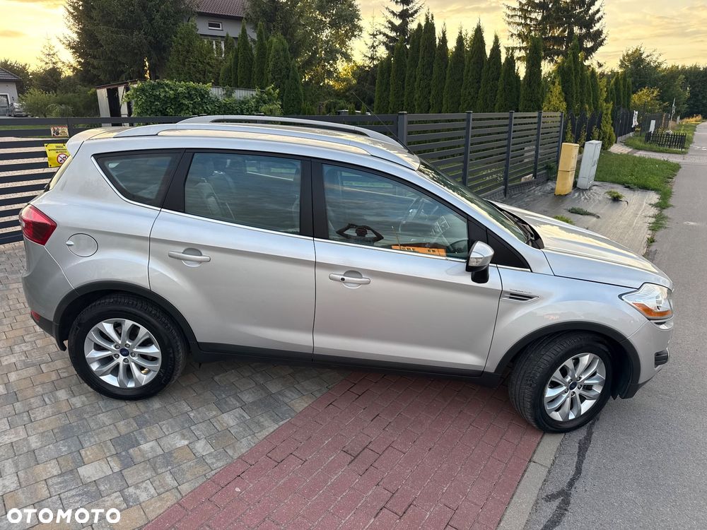 Ford Kuga 2.5 Titanium - 9