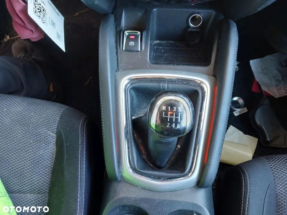 Nissan Qashqai 1.2 DIG-T N-Connecta EU6 - 10