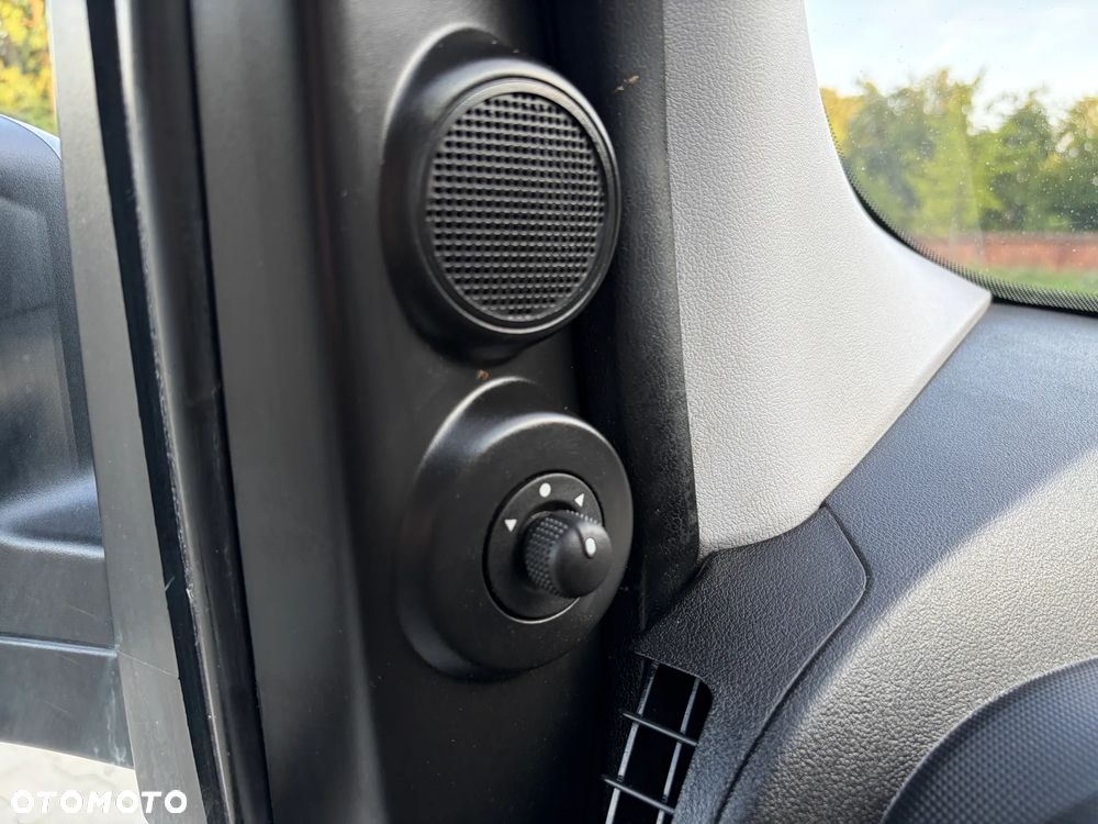 Fiat Fiorino Kombi 8V SX - 19