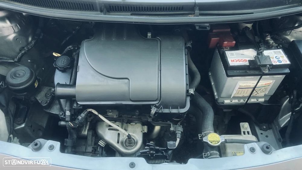 Toyota Yaris 1.0 VVT-i - 10