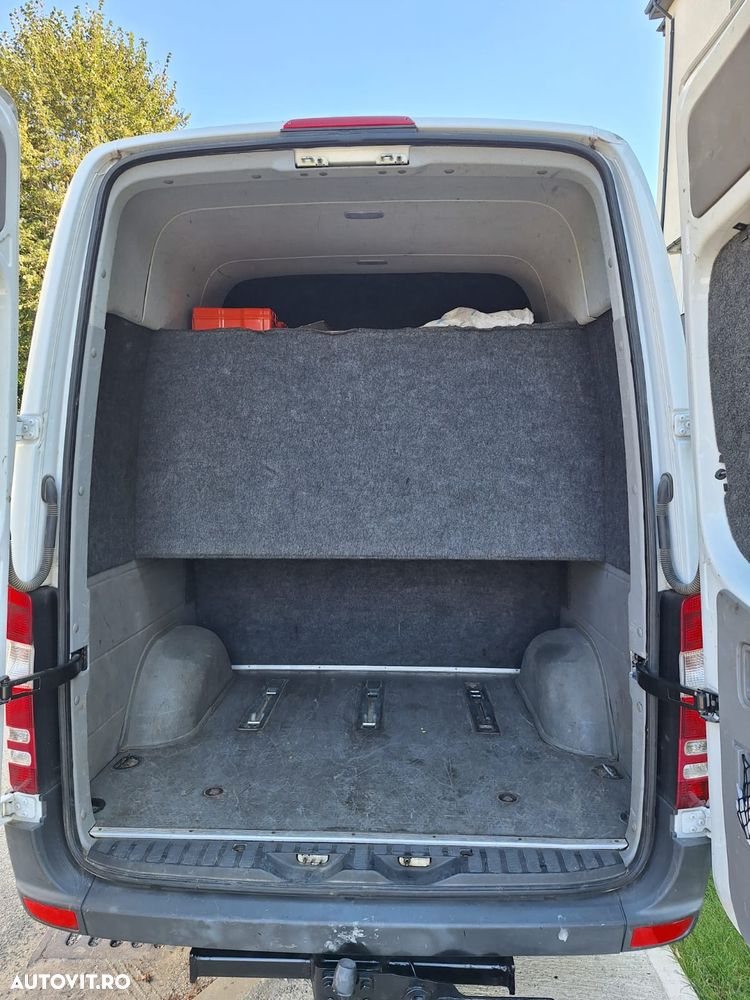 Mercedes-Benz Sprinter - 4
