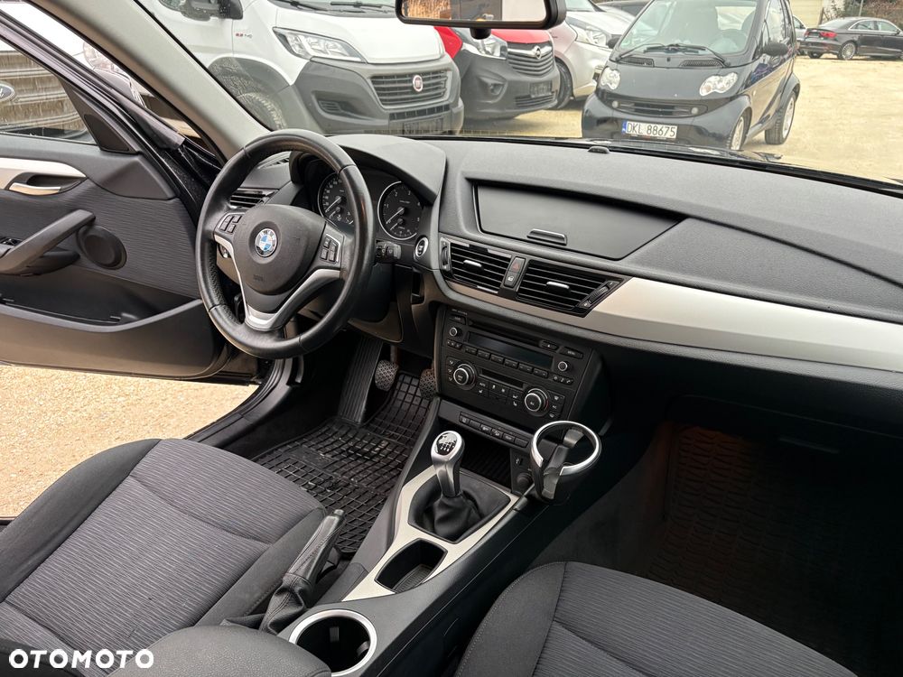 BMW X1 xDrive18d xLine - 9
