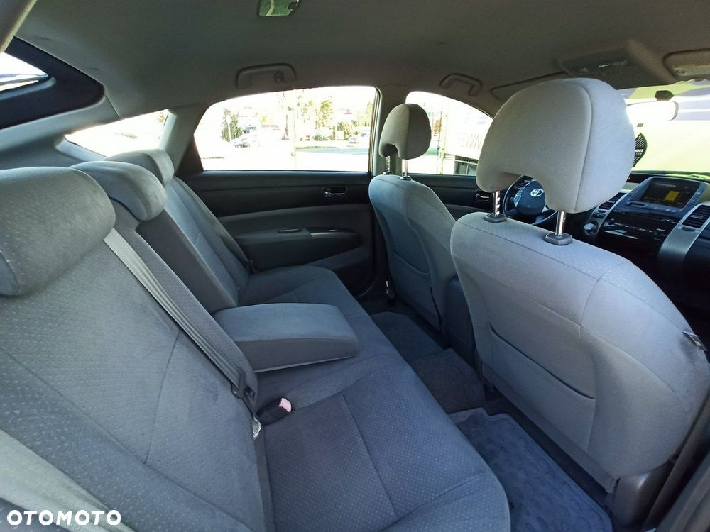 Toyota Prius - 11