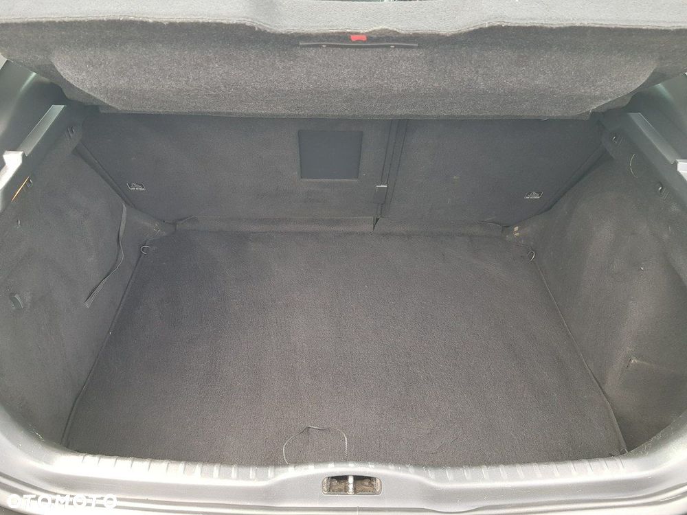 Peugeot 308 1.6 HDi Premium - 14