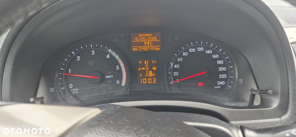 Toyota Avensis 2.0 D-4D Premium - 1