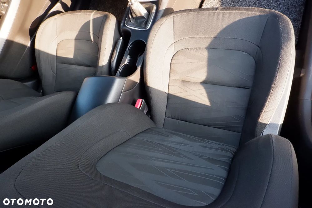 Kia Ceed 1.4 CRDi 90 Vision - 8