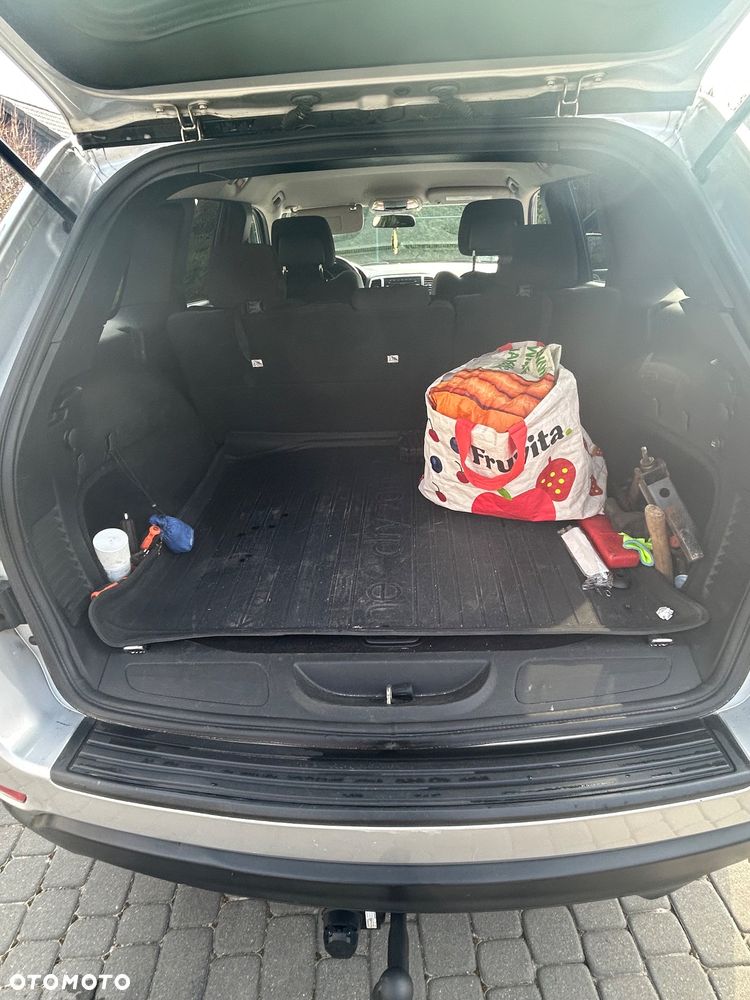 Jeep Grand Cherokee - 12