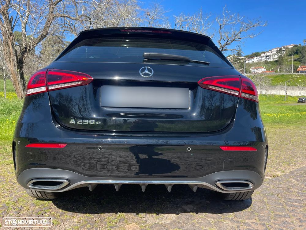 Mercedes-Benz A 250 e 8G-DCT AMG Line - 10