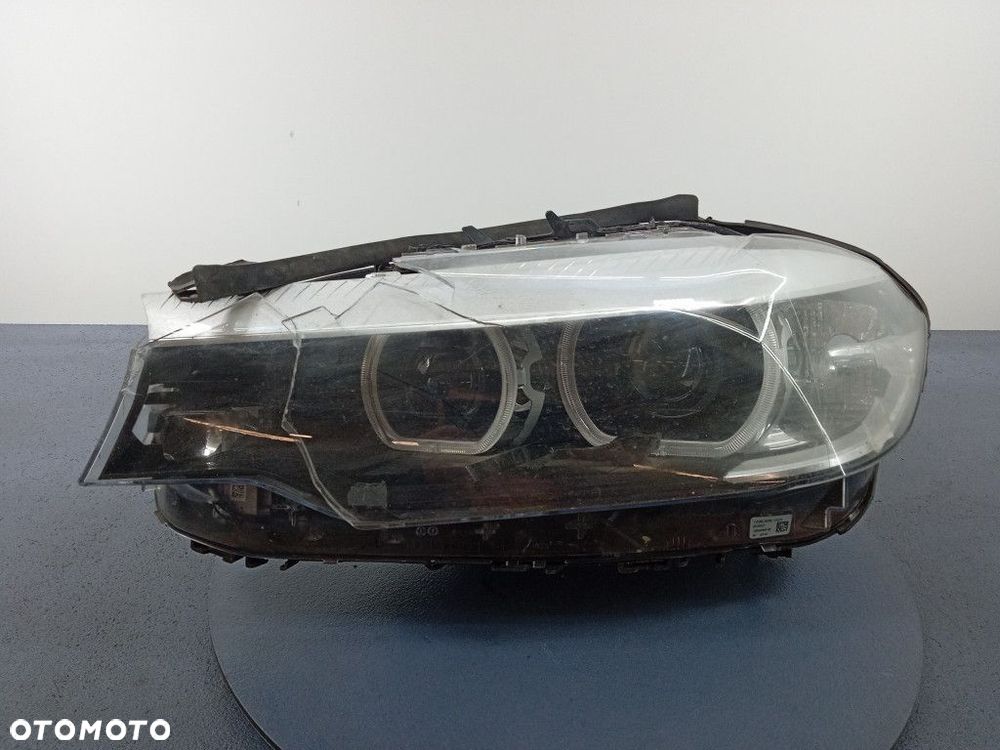 BMW 5 G30 G31 REFLEKTOR LEWY LED USA 8499119 - 1