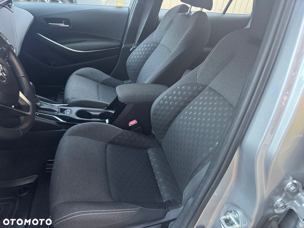 Toyota Corolla 1.8 Hybrid Comfort - 13