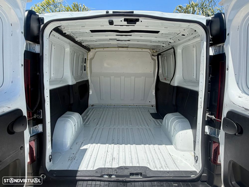 Renault Trafic 2.0 dCi L1H1 1.0T - 15