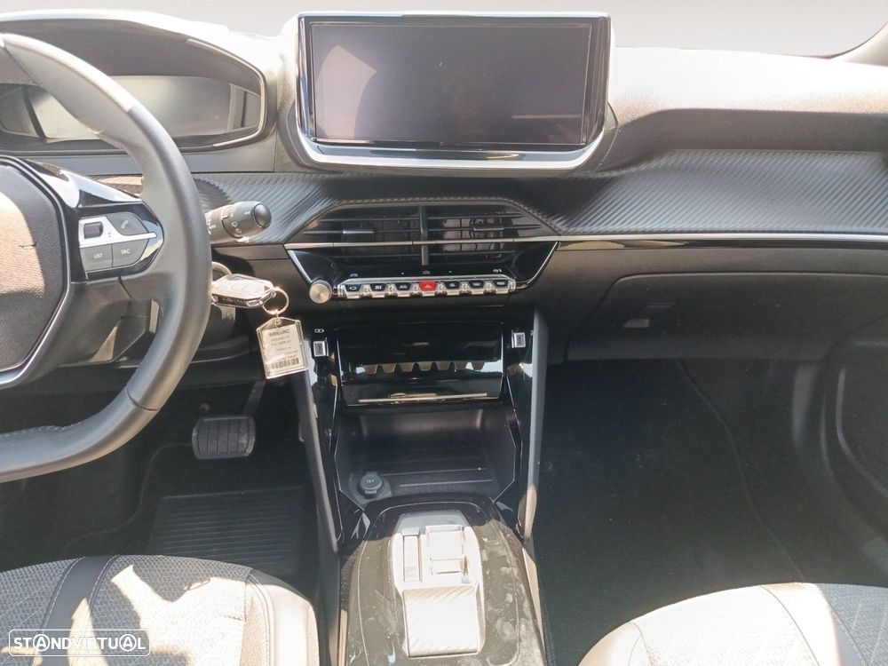Peugeot 2008 - 11