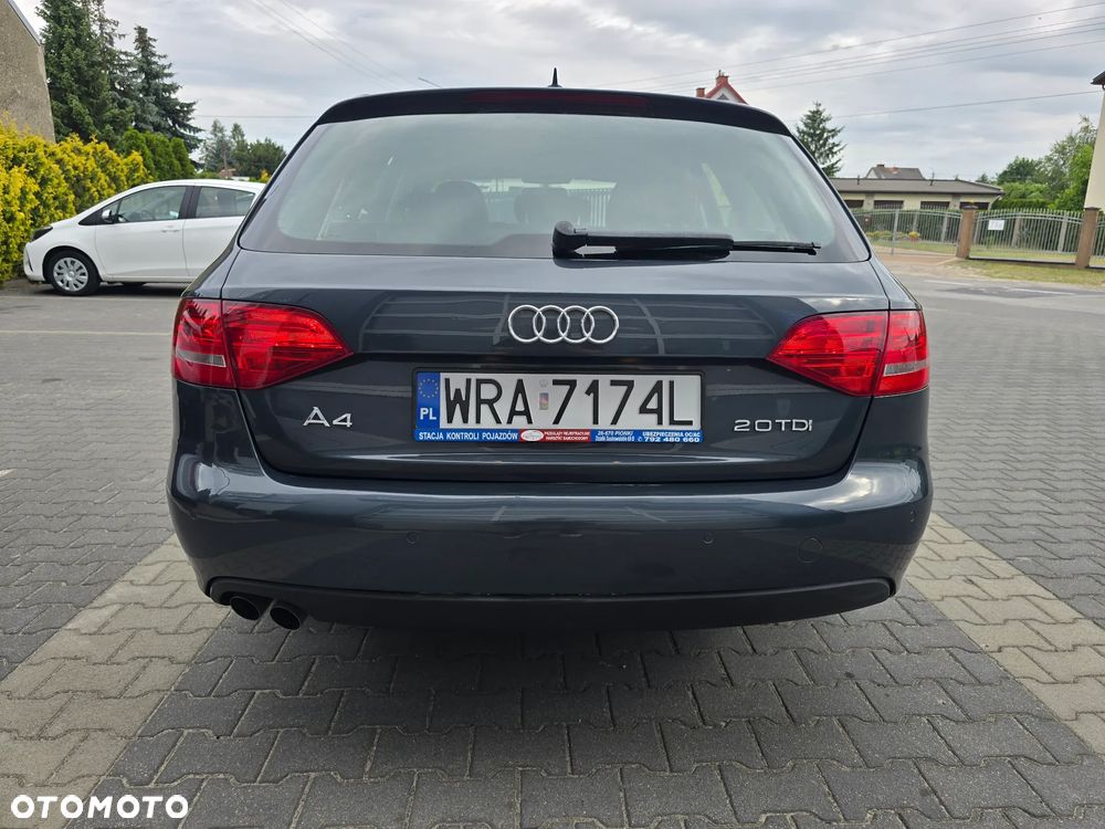 Audi A4 Avant 2.0 TDI DPF Ambition - 17