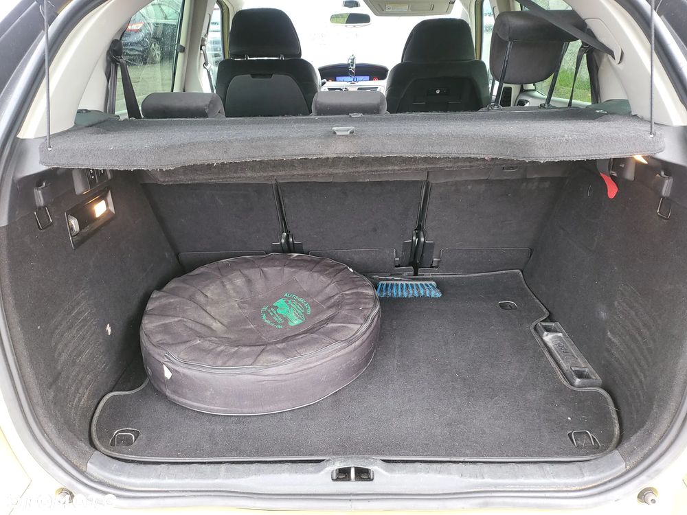 Citroën C4 Picasso - 19