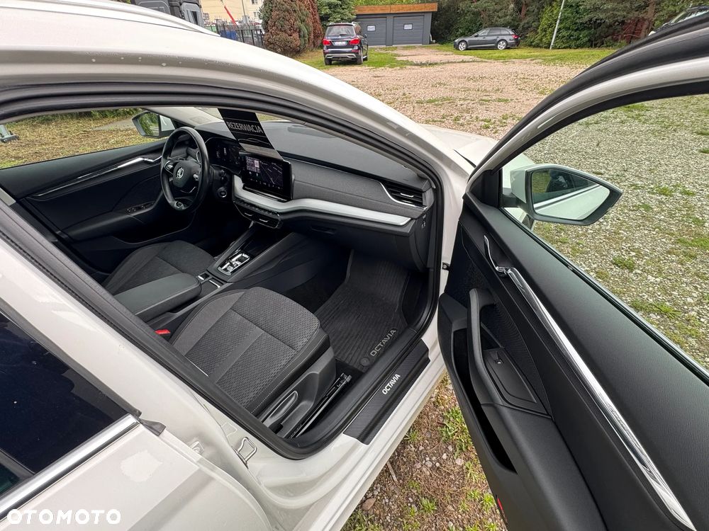 Skoda Octavia 2.0 TDI 4x4 Style DSG - 30