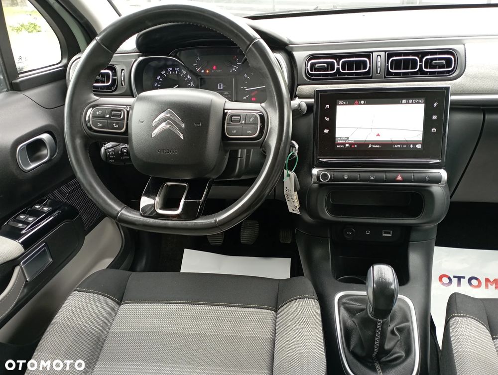 Citroën C3 Pure Tech 82 SHINE - 9