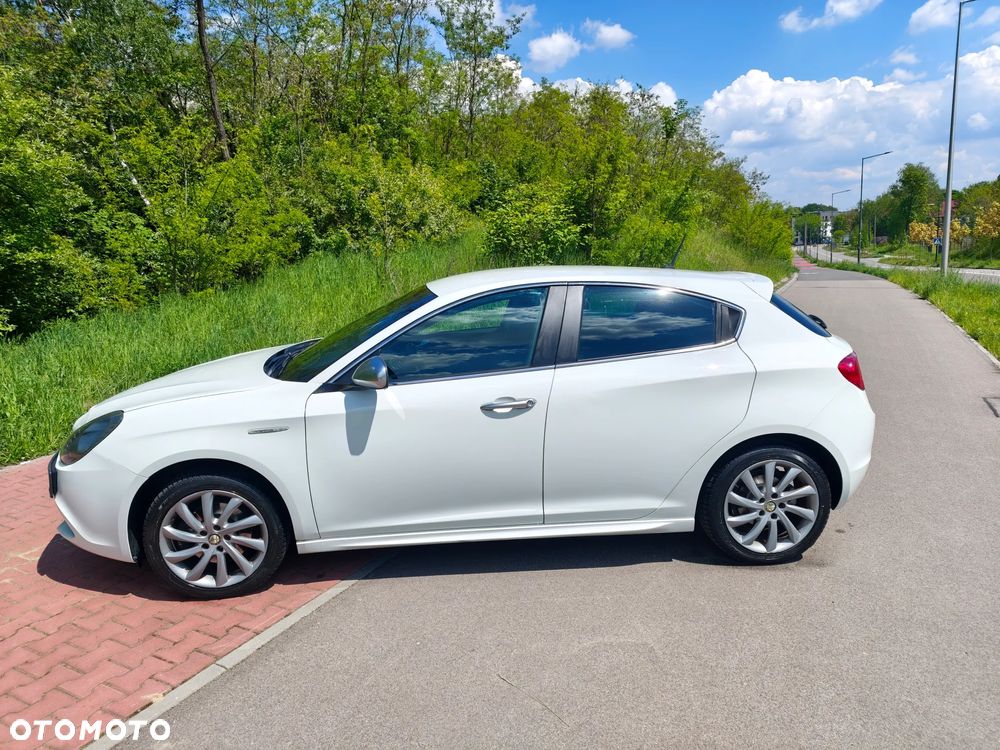 Alfa Romeo Giulietta 2.0 JTDM Distinctive - 11