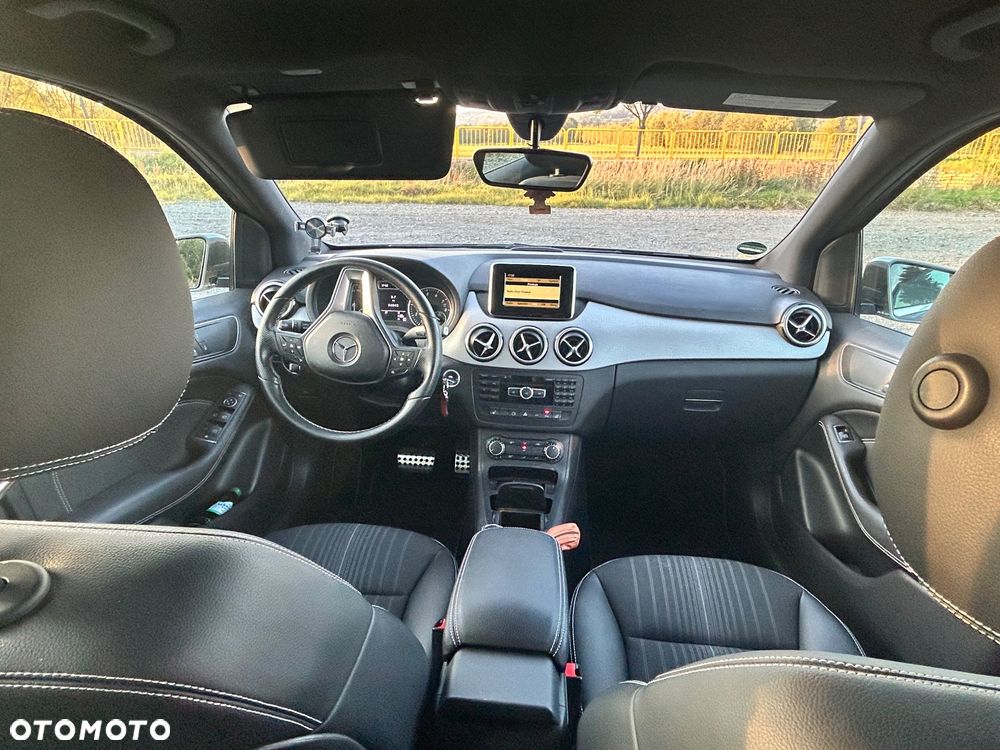 Mercedes-Benz B-Class 2012 photo 5