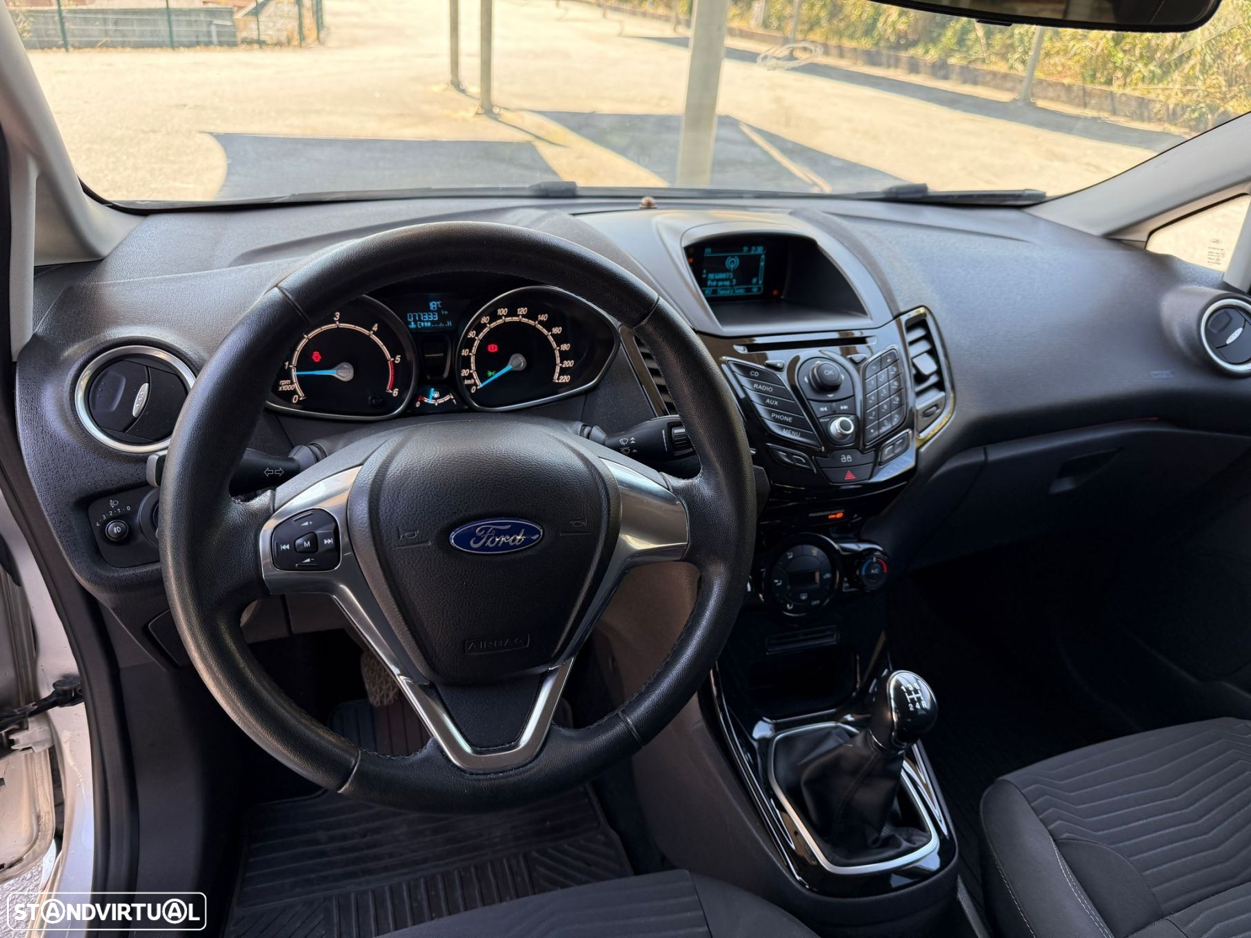 Ford Fiesta 1.6 TDCi Titanium - 9