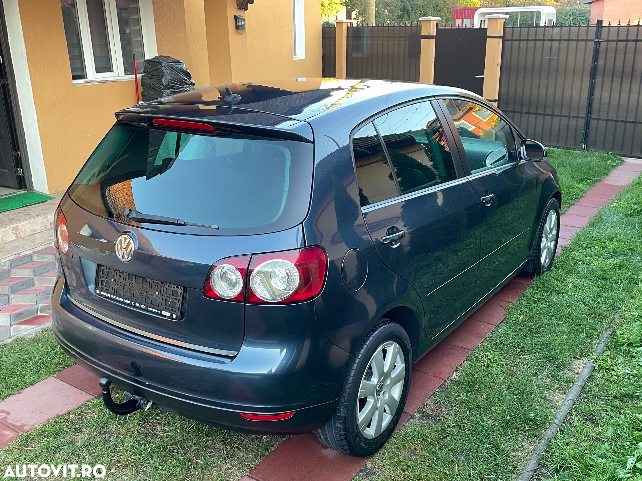 Volkswagen Golf Plus 1.9 TDI Comfortline - 16