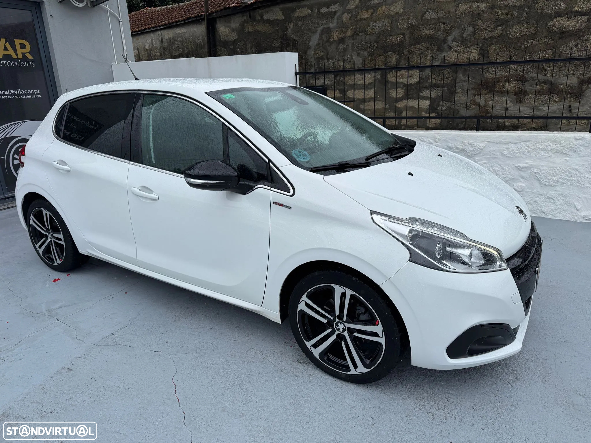 Peugeot 208 1.2 PureTech GT Line EAT8 - 4