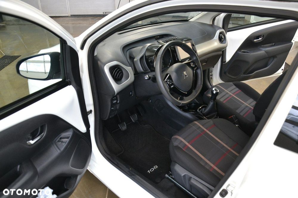 Peugeot 108 - 18