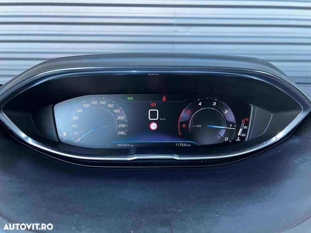 Peugeot 3008 BlueHDi 130 Stop & Start Active - 22