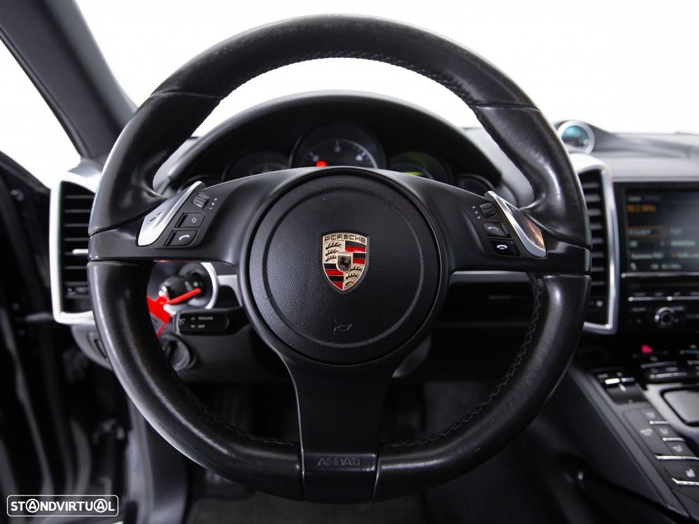 Porsche Cayenne - 20