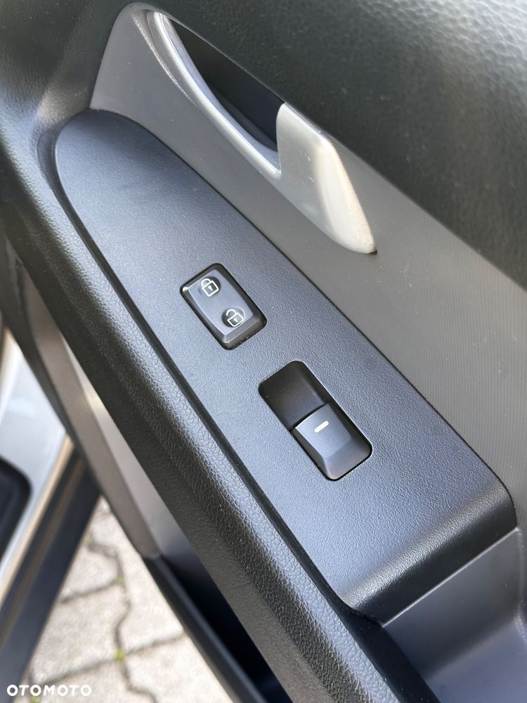 Kia Sportage 1.7 CRDI L 2WD - 21