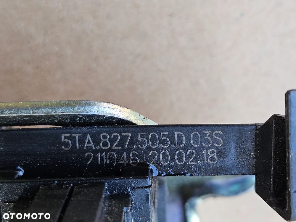 VW Passat B8 kombi zamek klapy bagażnika 5TA827505D - 3