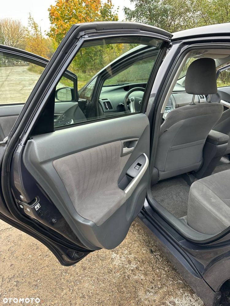 Toyota Prius 1.8 HSD Active - 10