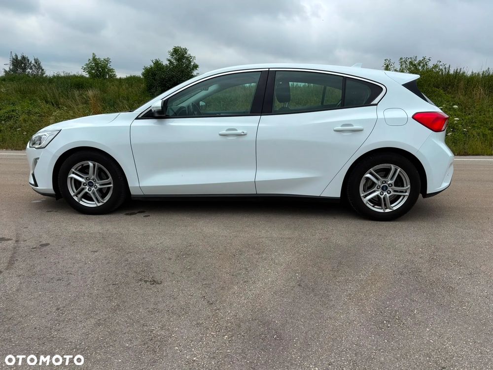 Ford Focus 1.5 TDCi SYNC Edition - 6