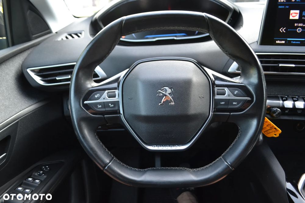 Peugeot 3008 - 26