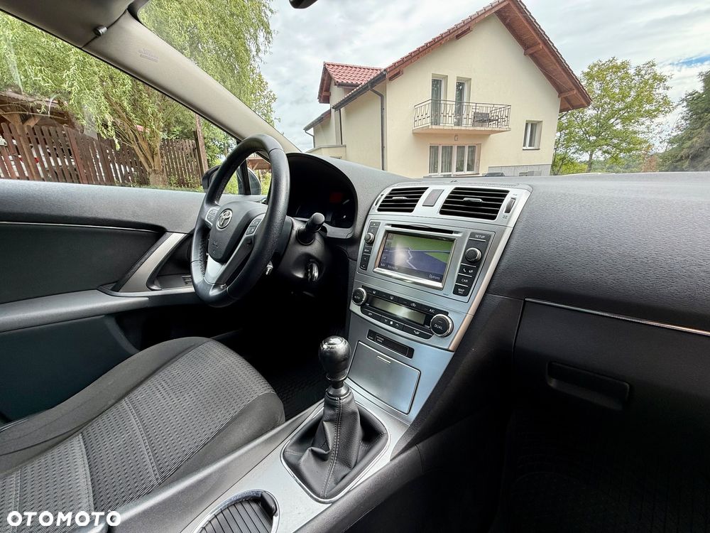 Toyota Avensis 2.2 D-4D Premium - 40
