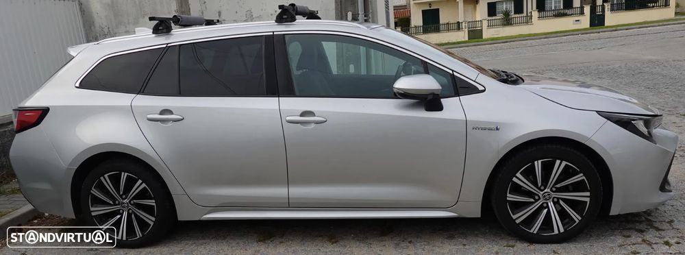 Toyota Corolla Touring Sports 1.8 Hybrid Comfort+P.Sport - 2