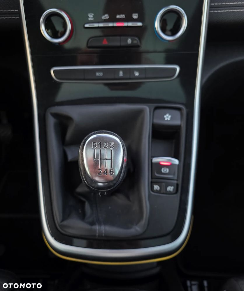 Renault Scenic 1.2 TCe Energy Bose EU6 - 24