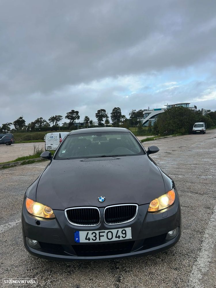 BMW 320 d Coupe - 12