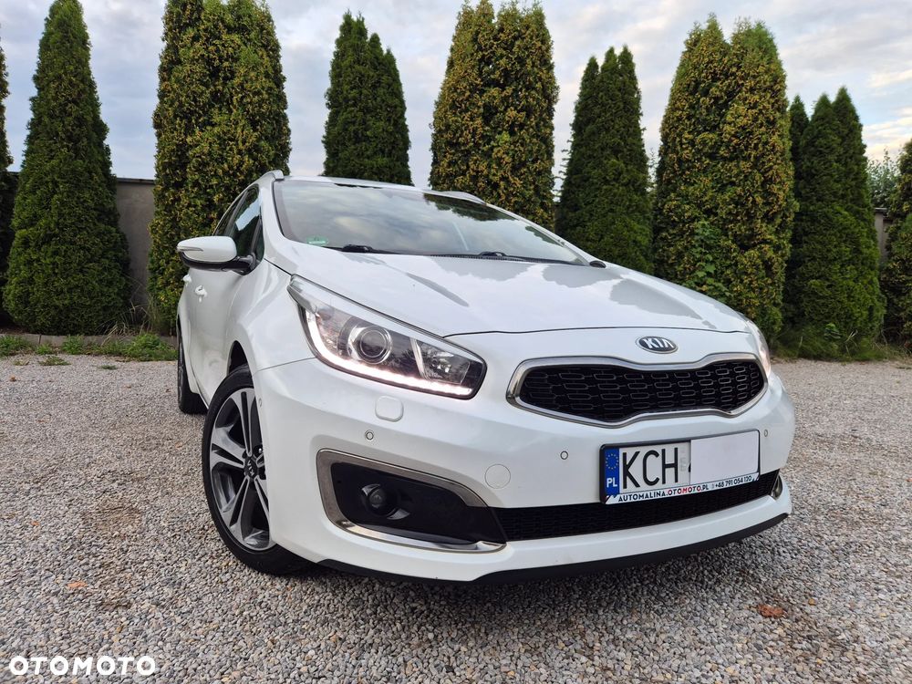 Kia Ceed 1.6 GDI ISG Spirit - 27