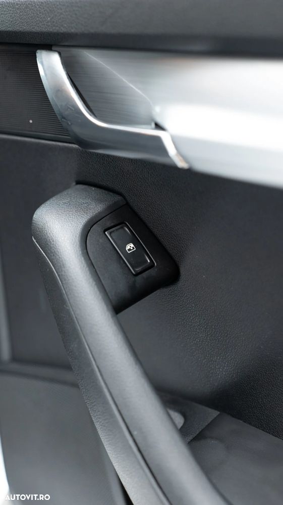 Skoda Octavia Combi Diesel 1.6 TDI DSG Style - 33