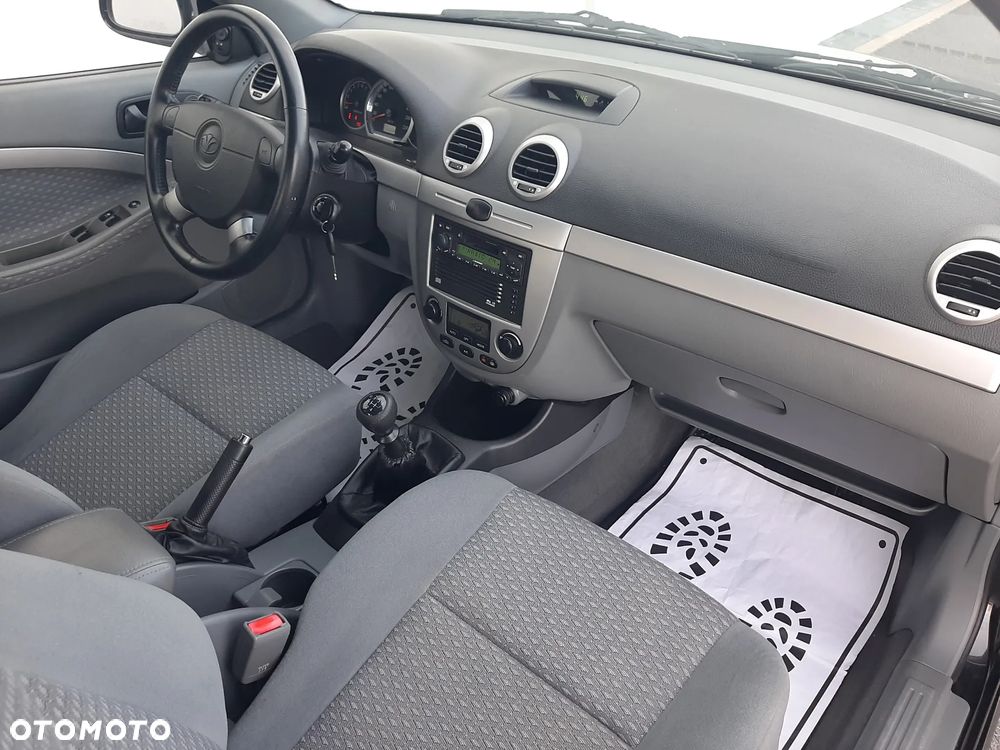 Chevrolet Lacetti 1.8 CDX - 14