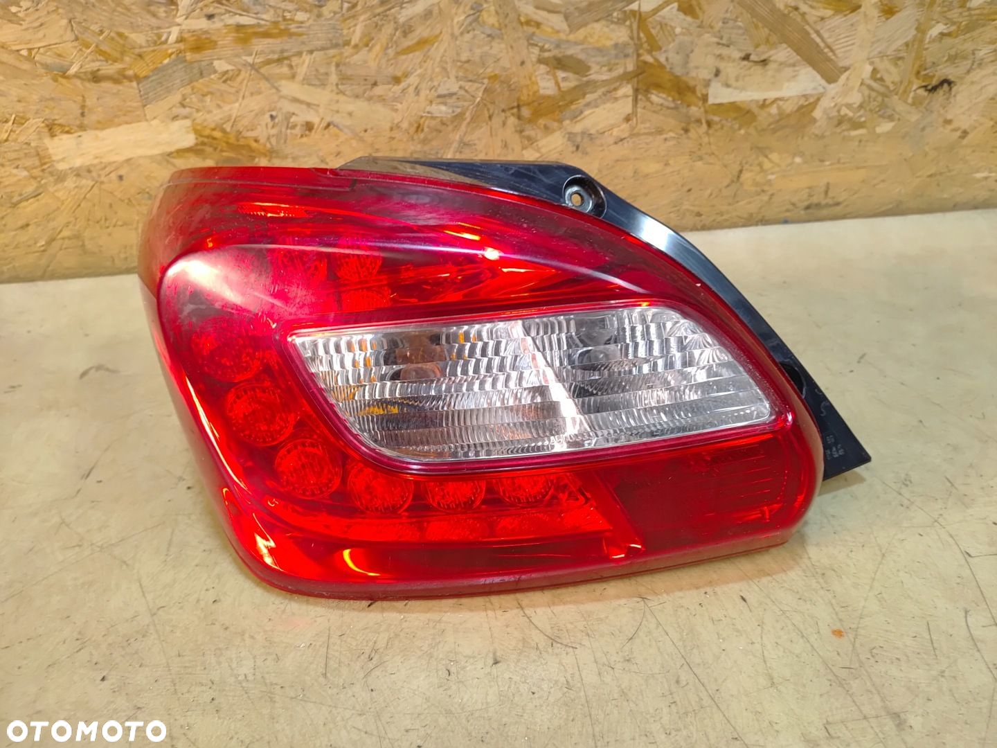 MITSUBISHI SPACE STAR II LIFT LAMPA LEWY TYŁ ADQ062-0000 16-19 - 4
