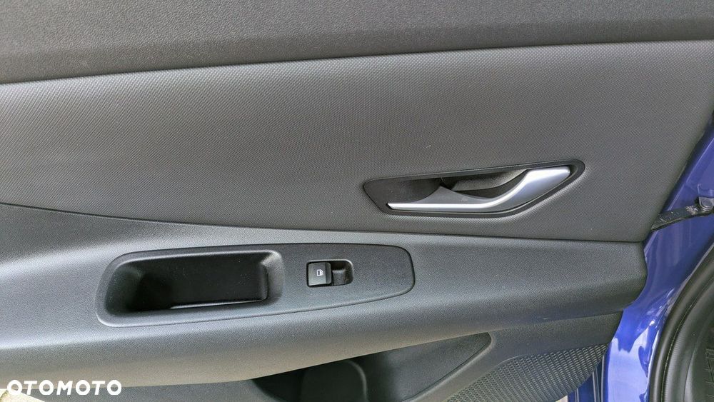 Hyundai Elantra - 14