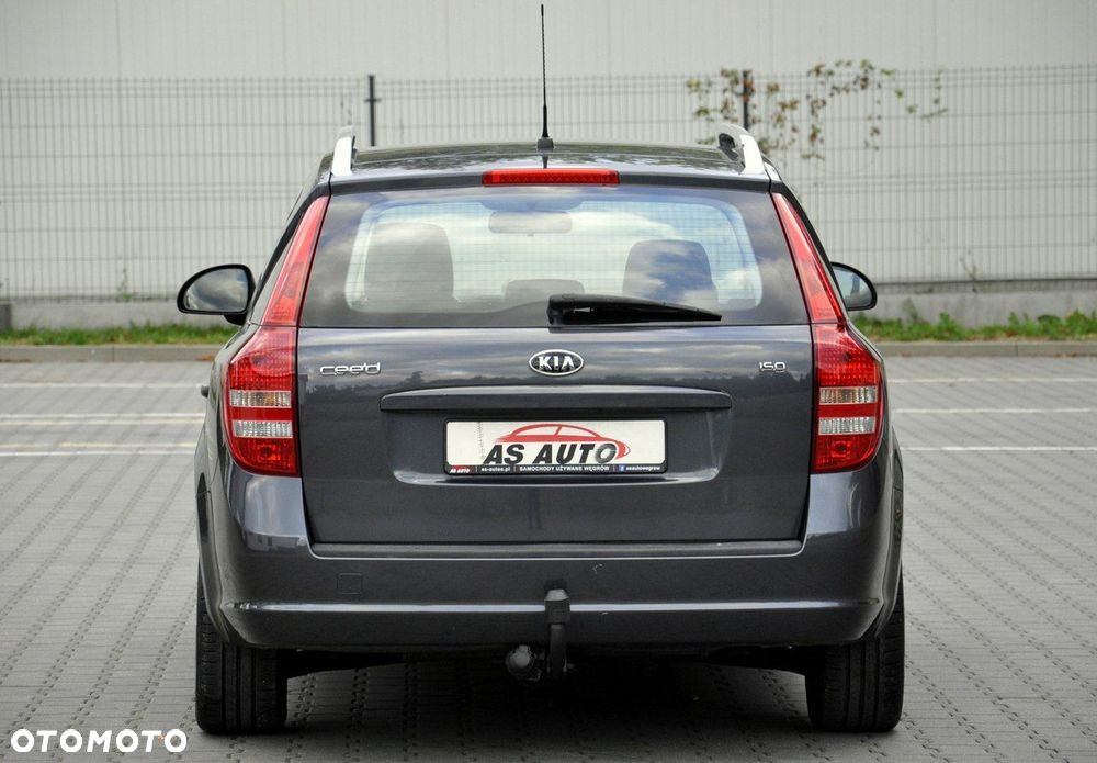 Kia Ceed 1.4 CVVT SW EX - 27