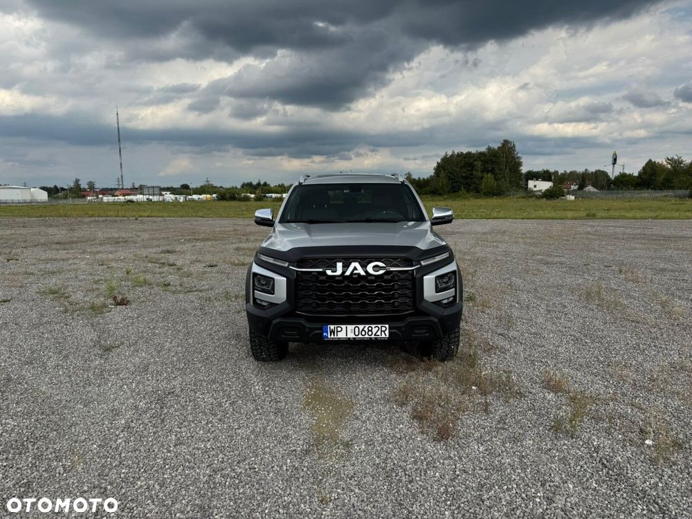 JAC T9 - 2