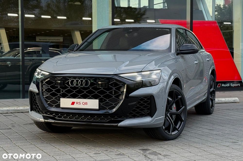 Audi RS Q8 - 5