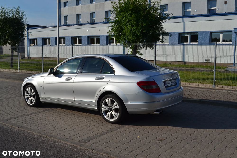 Mercedes-Benz Klasa C 220 CDI DPF Avantgarde - 6