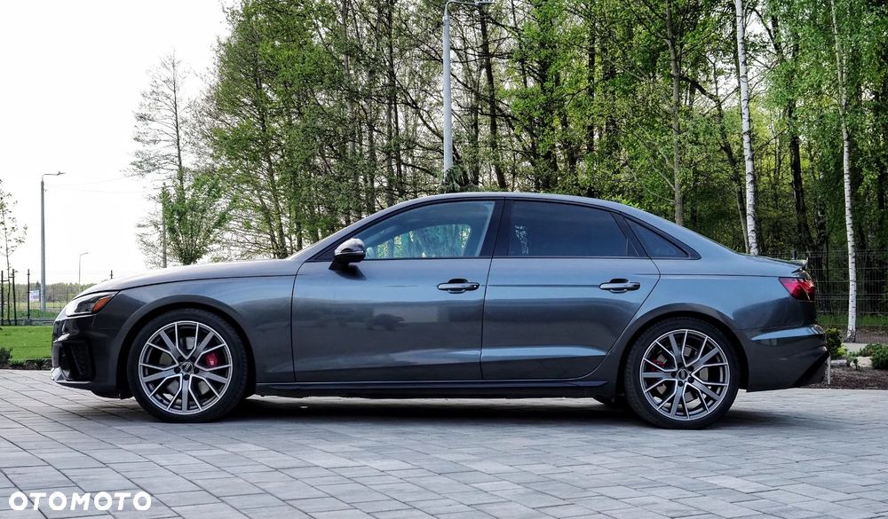 Audi S4 Limousine - 1
