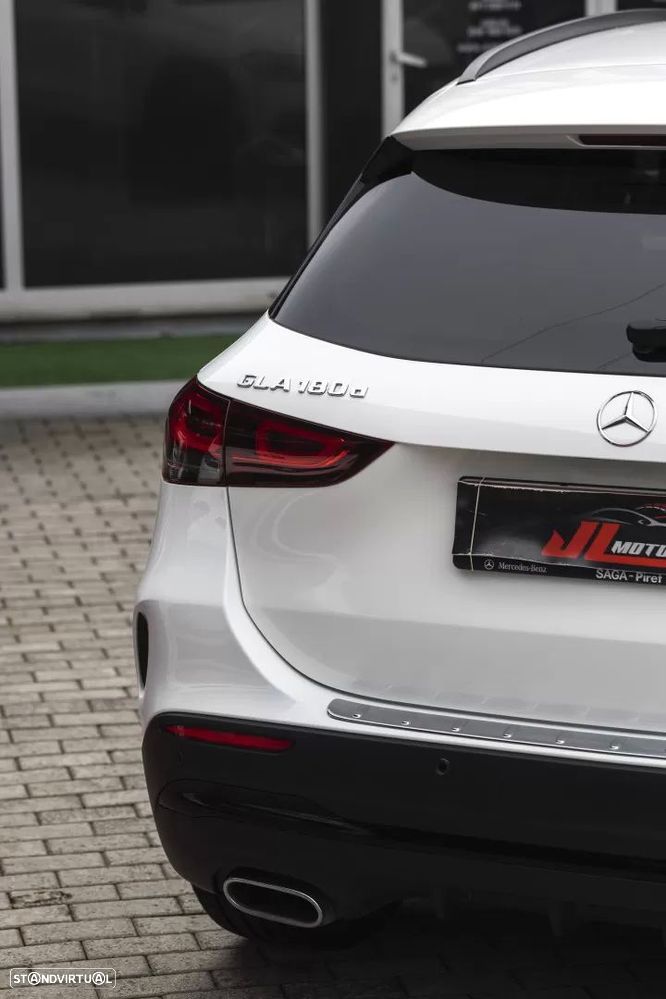 Mercedes-Benz GLA 180 d AMG Line - 24